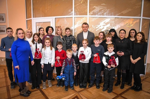 Сбор в поддержку военнослужащих: обеспечение современными средствами связи